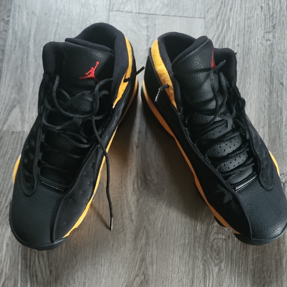 Jordan XIII Basketball Sneakers